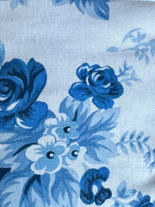 The Portable Playmat in Antique Blue