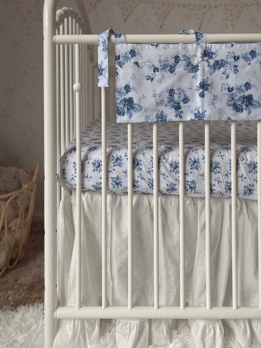 Crib Sheet in Blue Kiss