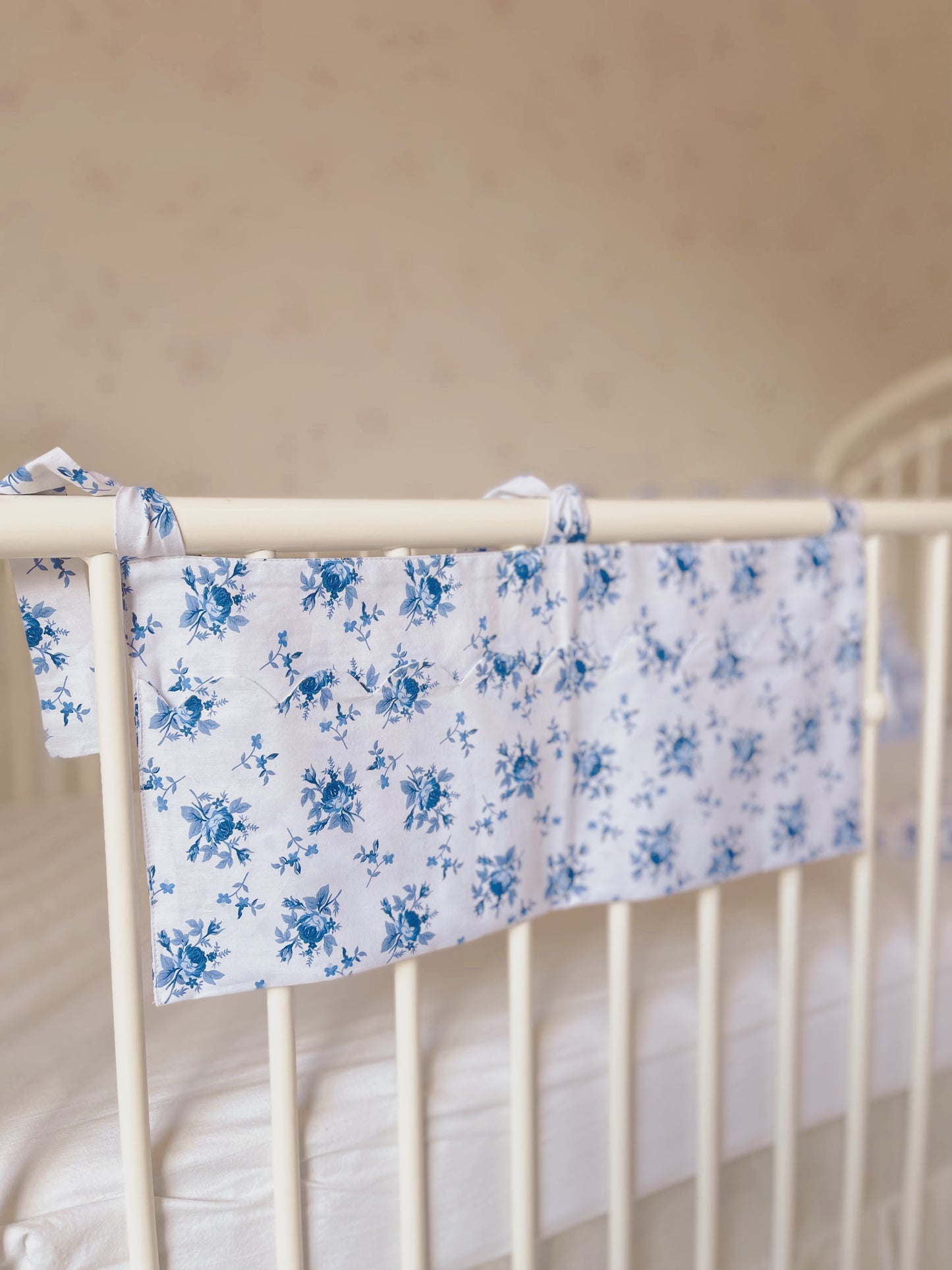 Bed/ Crib Pocket Organizer in Blue Kiss