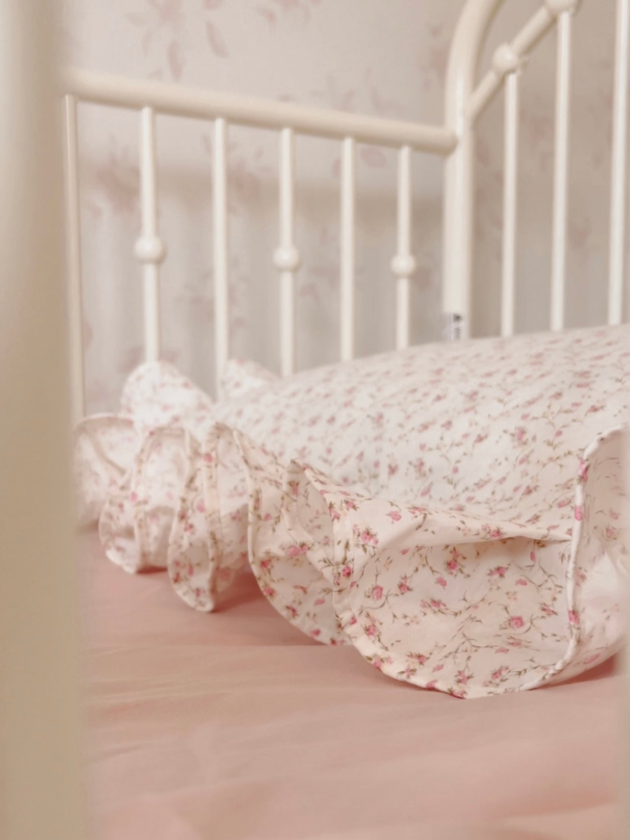 Crib Sheet in Pink